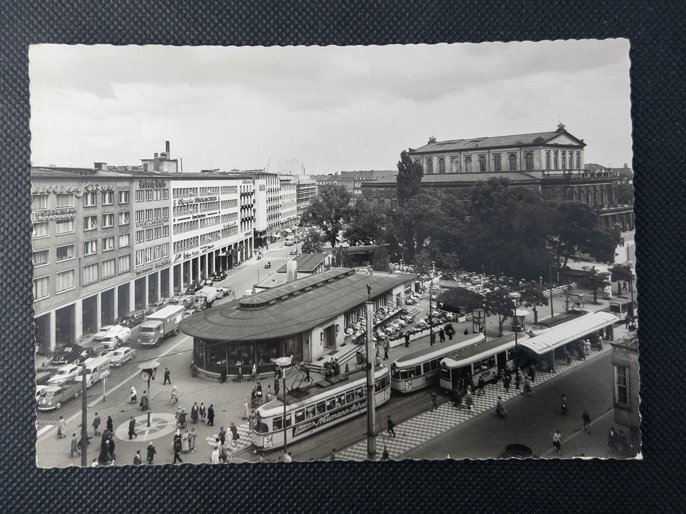 Старинная почтовая открытка Ганновер (Германия) — площадь Крёпке (Am Kröpcke), середина XX века