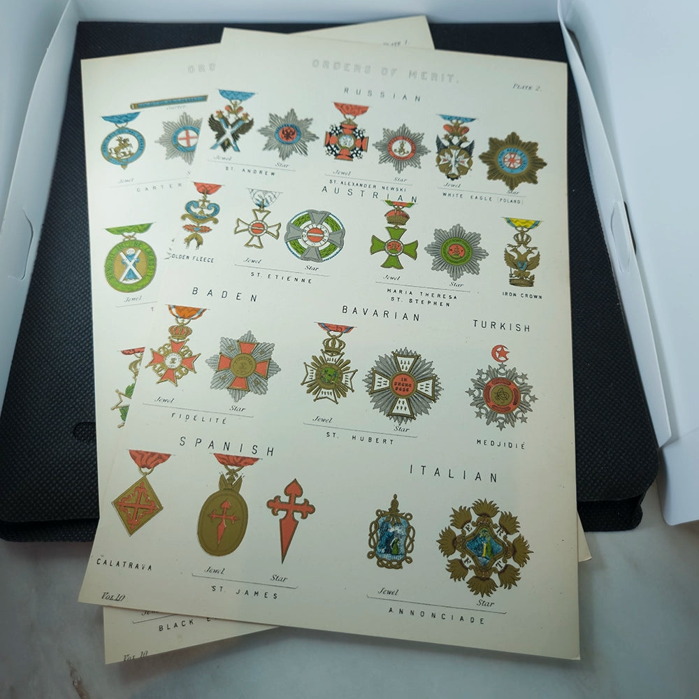 Лот из 2 энциклопедических хромолитографий — ордена и награды Европы, ок. 1890